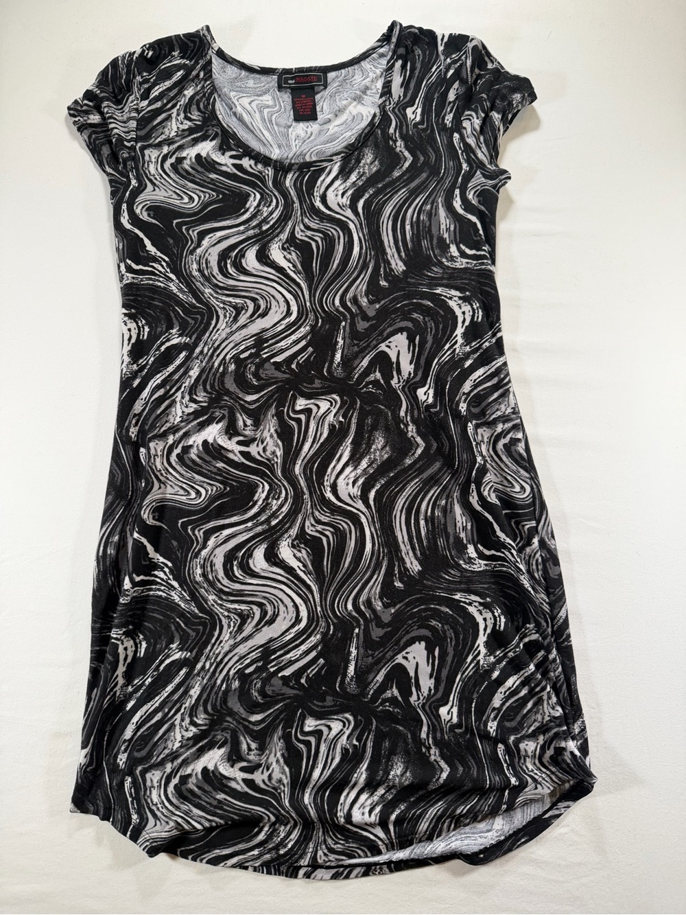 Black & White Marble-Print Short Sleeve Dress